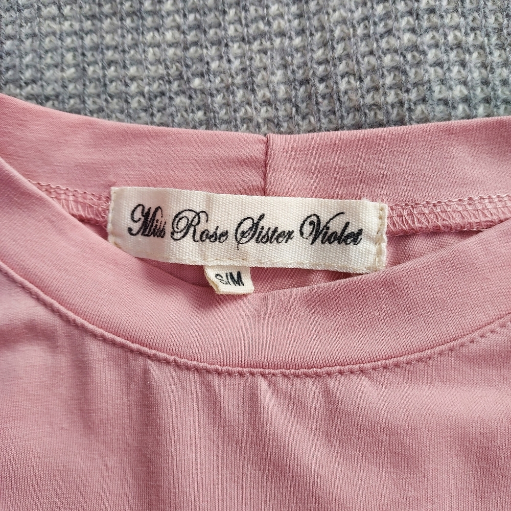 Miss Rose Sister Violet 'Ruby' Rose Pink Ruffle Hem Women's Top NWOT - Picture 2 of 7